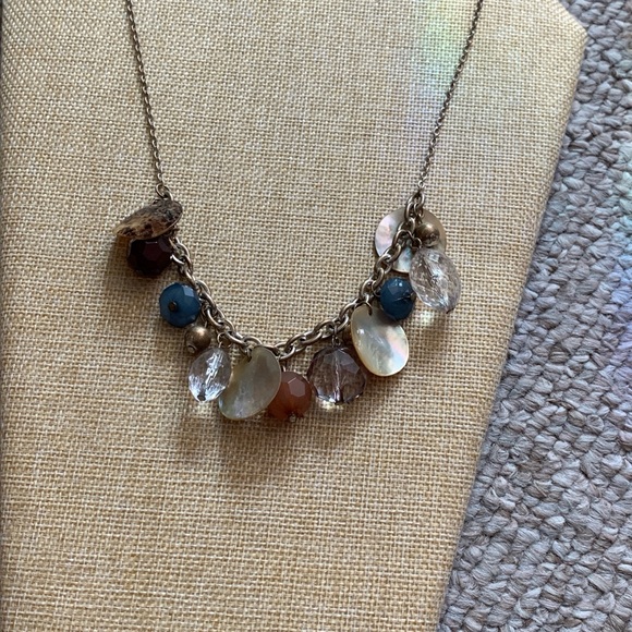 Multi media dangle necklace. Earth tones - Picture 4 of 4